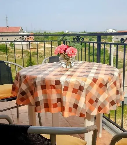 Bicho House * Bukovic